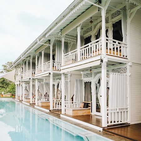 Mambo Hill Resort Toyapakeh Exterior photo