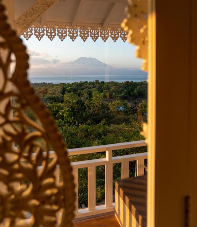 Mambo Hill Resort Toyapakeh Exterior photo