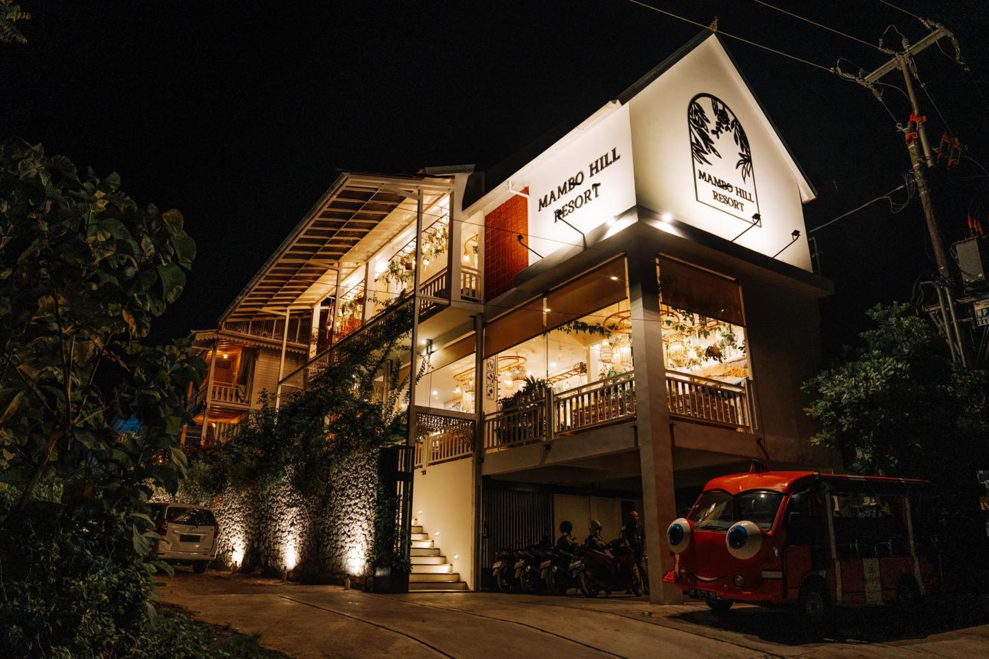 Mambo Hill Resort Toyapakeh Exterior photo