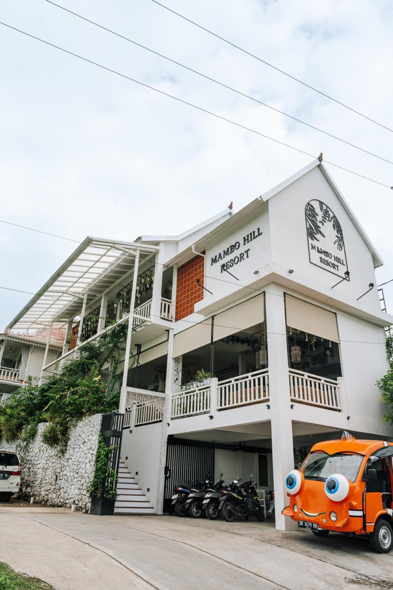 Mambo Hill Resort Toyapakeh Exterior photo