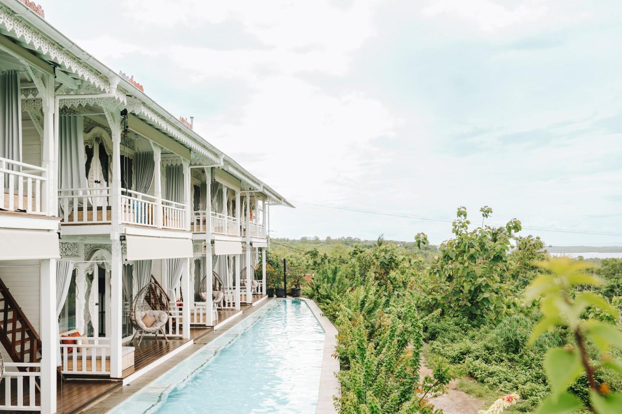 Mambo Hill Resort Toyapakeh Exterior photo
